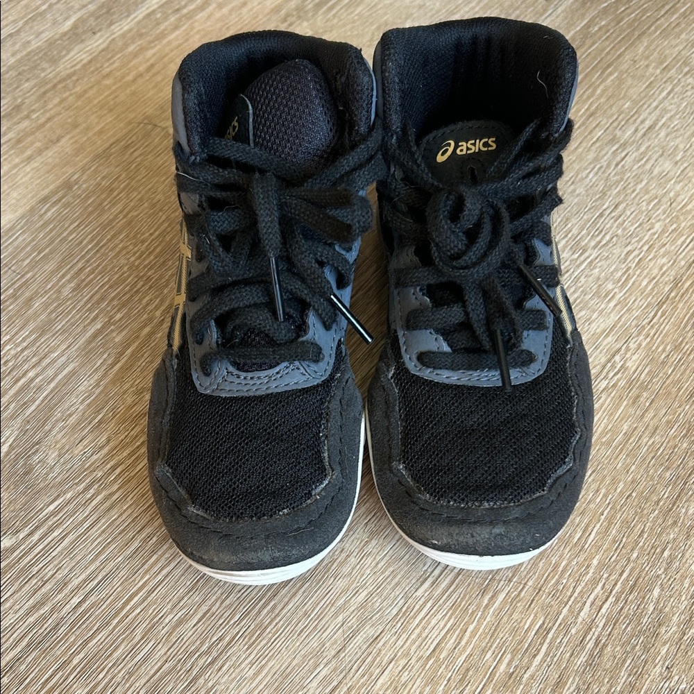 ASICS Kids Black and Gray Wrestling  Shoes